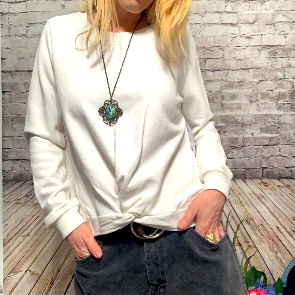 🆕 SCOOP TWIST White Sweatshirt M‼️